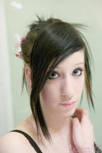 [Image: th_189567840_chloe.0180_123_1143lo.jpg]