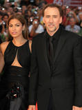 th_64426_eva_mendes_premiere_1_tikipeter_celebritycity_066_122_44lo.jpg