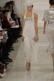 th_35636_md-lerage.com-ss05-rtw-newyork-w-lauren-005-1sxpwvym_122_491lo.jpg