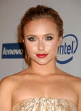 http://img224.imagevenue.com/loc536/th_12252_Hayden_Panettiere_2008-11-01_-_Hollywood_Legacy_Awards_honors_the_cast_of_Heroes_456_122_536lo.jpg