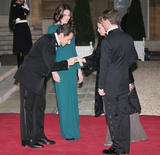 th_28603_carlabruni_sarkozytikipetercelebritycity031_123_665lo.jpg