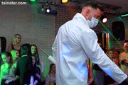 Party Hardcore Gone Crazy - 4000px - x225 o6c2pkd441